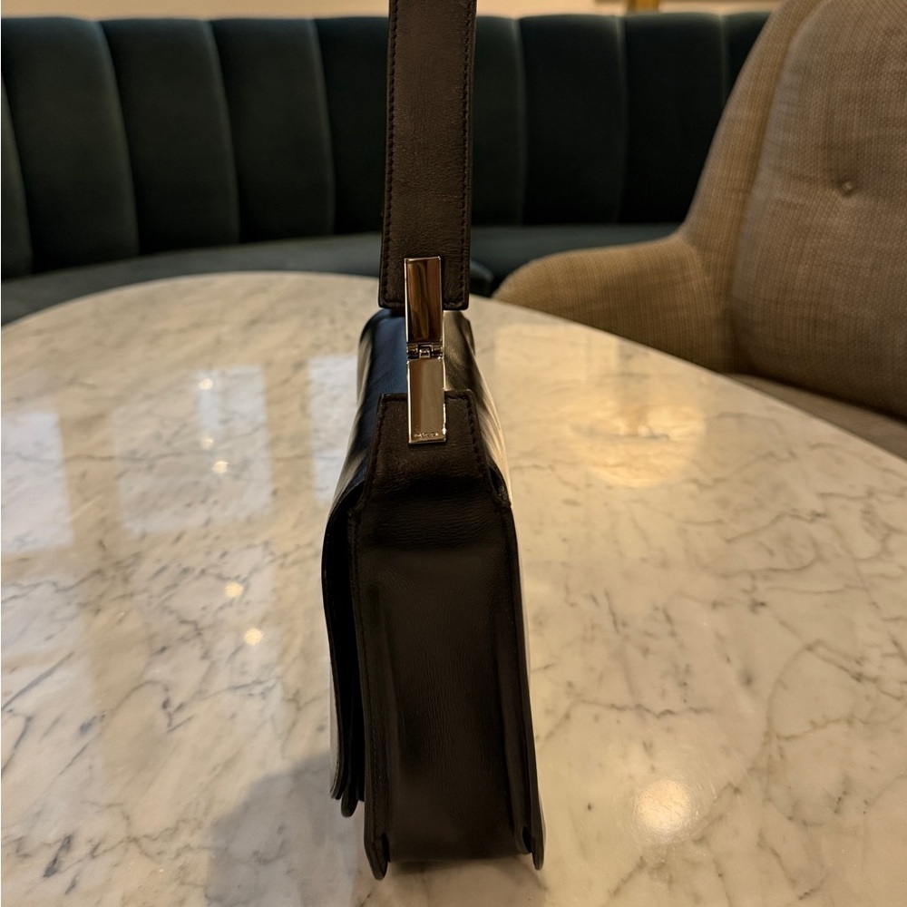 GUCCI Black Calfskin Shoulder Bag, Silver Hardware, Tom Ford Era - Picture 3 of 9